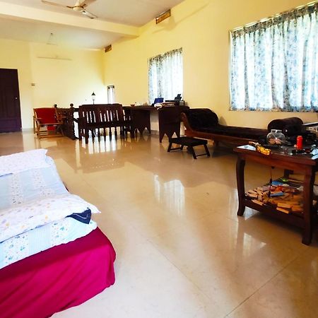 Happy Buddha Homestay Varkala Exterior photo